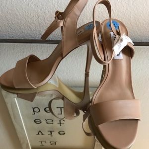 New Steve Madden Open Toe Heels Size 6 1/2